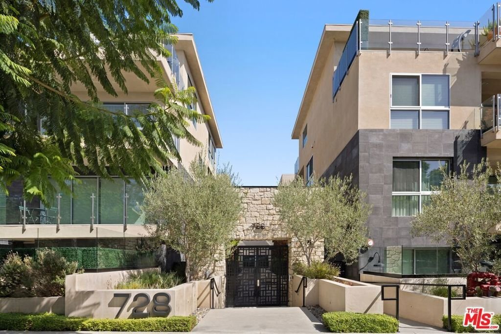 Condo in Los Angeles, California, United States 1 - 19020493
