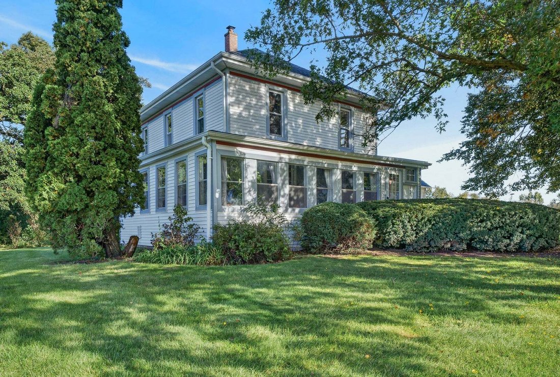 House in Woodstock, Illinois, United States 3 - 19027381