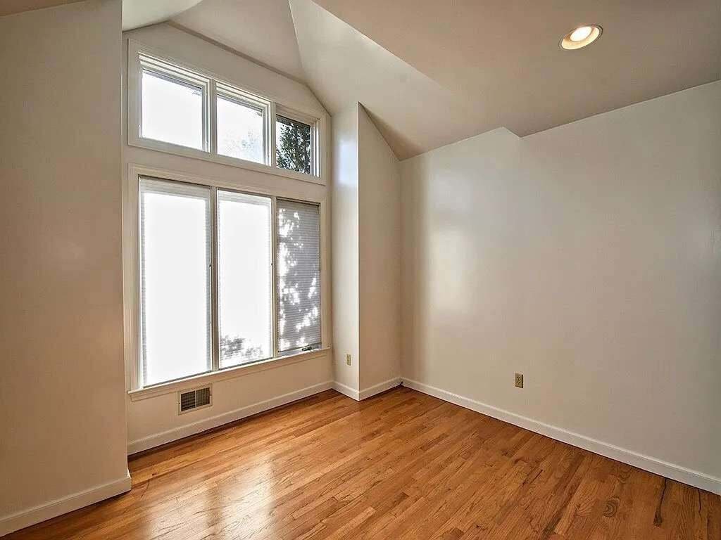 House in Pittsburgh, Pennsylvania, United States 3 - 19022714