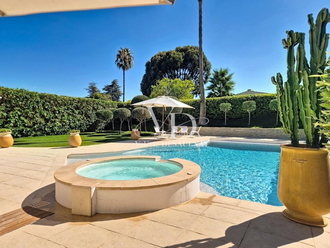 House in Route de Grasse, Villeneuve-Loubet, France 2 - 19025279