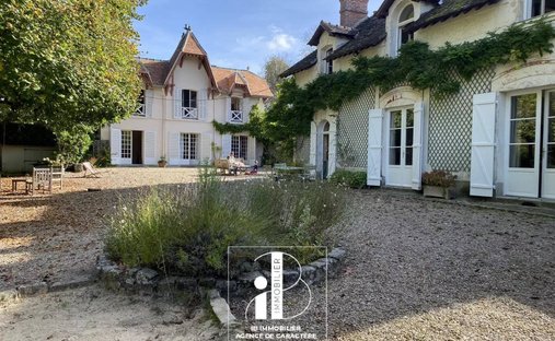 Maison en Arrondissement de Fontainebleau, Île-de-France, France 1