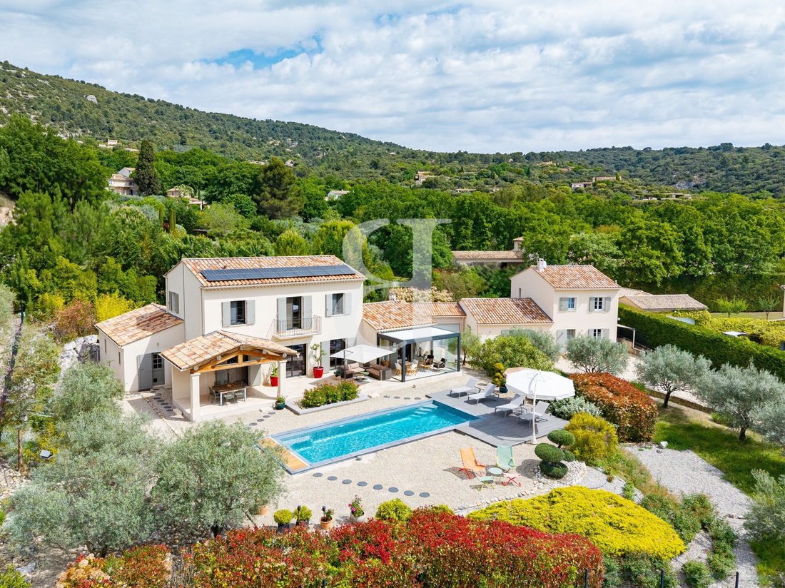 Villa à Saint-Saturnin-lès-Apt, Provence-Alpes-Côte d'Azur, France 1 - 19026666