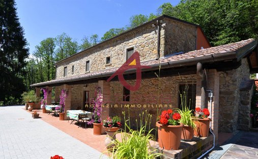Country House in Centro, Pescia, Tuscany 1