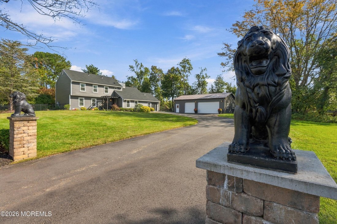 House in Freehold Township, New Jersey, United States 3 - 19032406