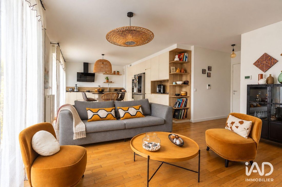 Apartment in Saint-Mande, Ile-de-France, France 2 - 19028714