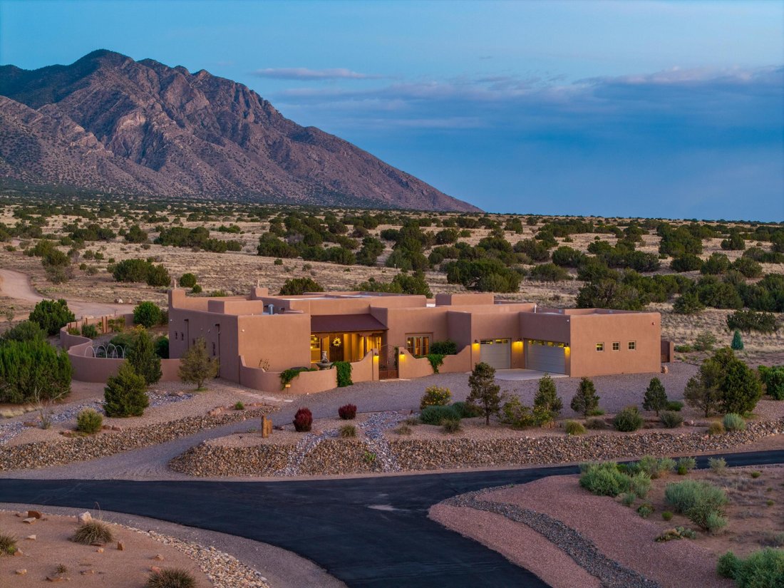 House in Placitas, New Mexico, United States 1 - 19026873