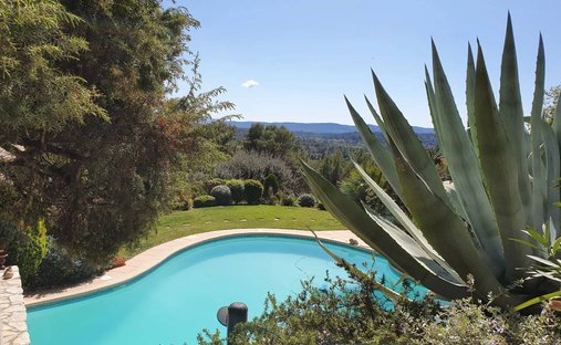 House in Est, Lorgues, France 1