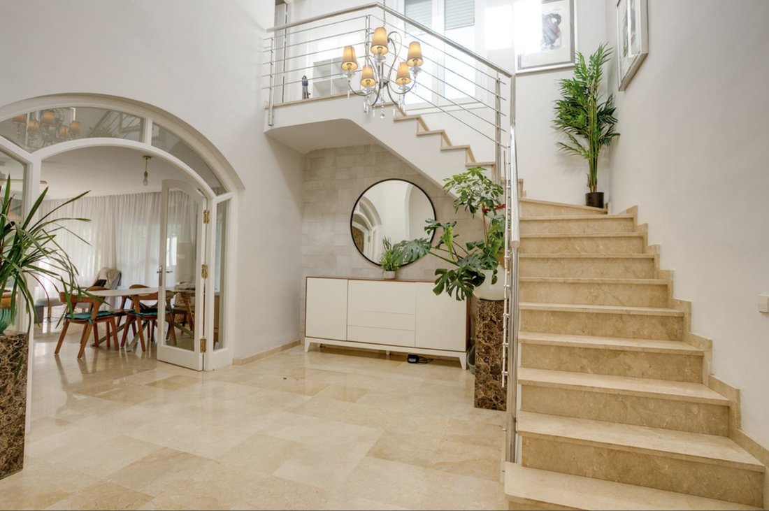Villa in Estepona, Andalusia, Spain 4 - 19027998