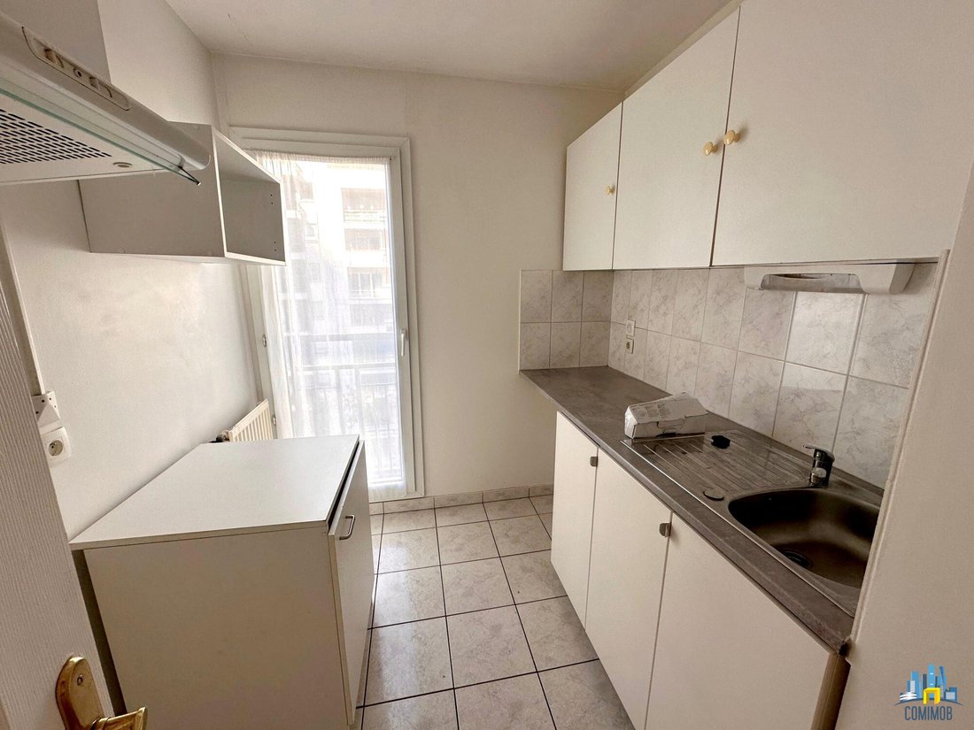 Apartment in Hôtel de Ville, Courbevoie, France 4 - 19032148