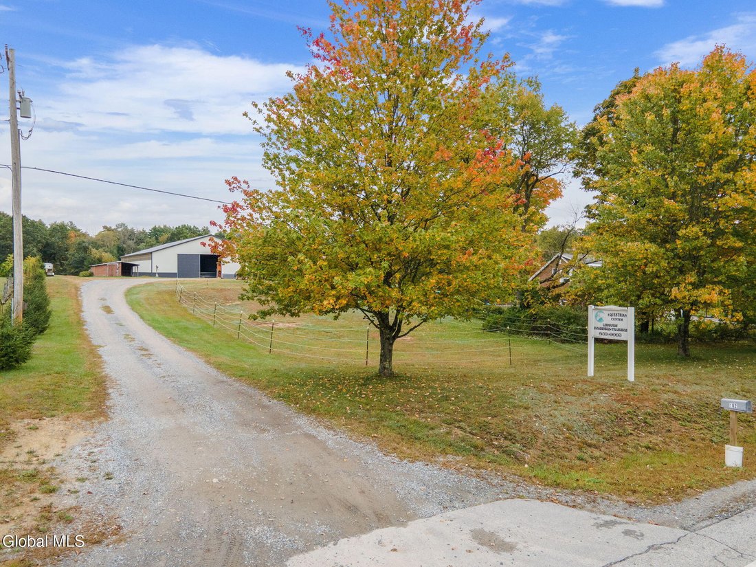 Azienda agricola a Corinth, New York, Stati Uniti 1 - 19022983