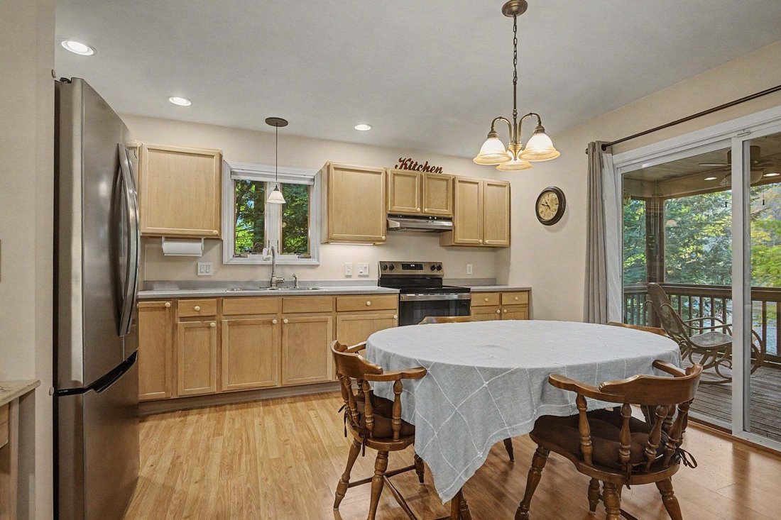 House in Becket, Massachusetts, United States 5 - 19031241
