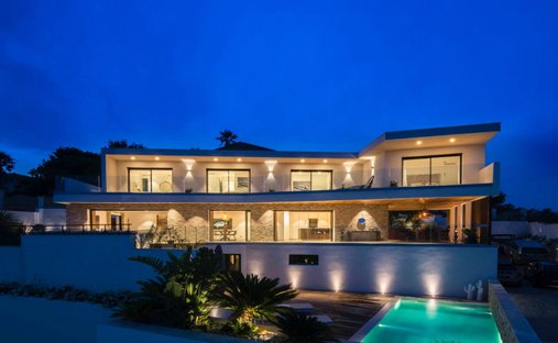 Villa in Frejus, Provence-Alpes-Côte d'Azur, France 1