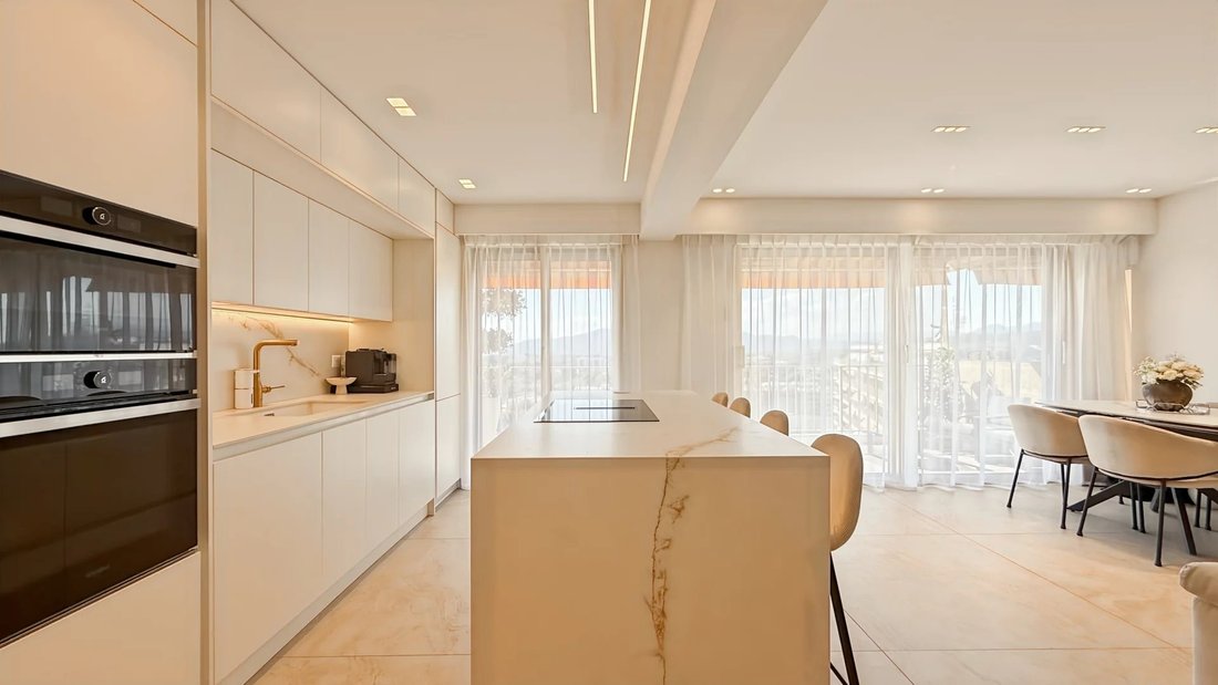 Apartamento en Mougins, Provenza-Alpes-Costa Azul, Francia 3 - 19029564