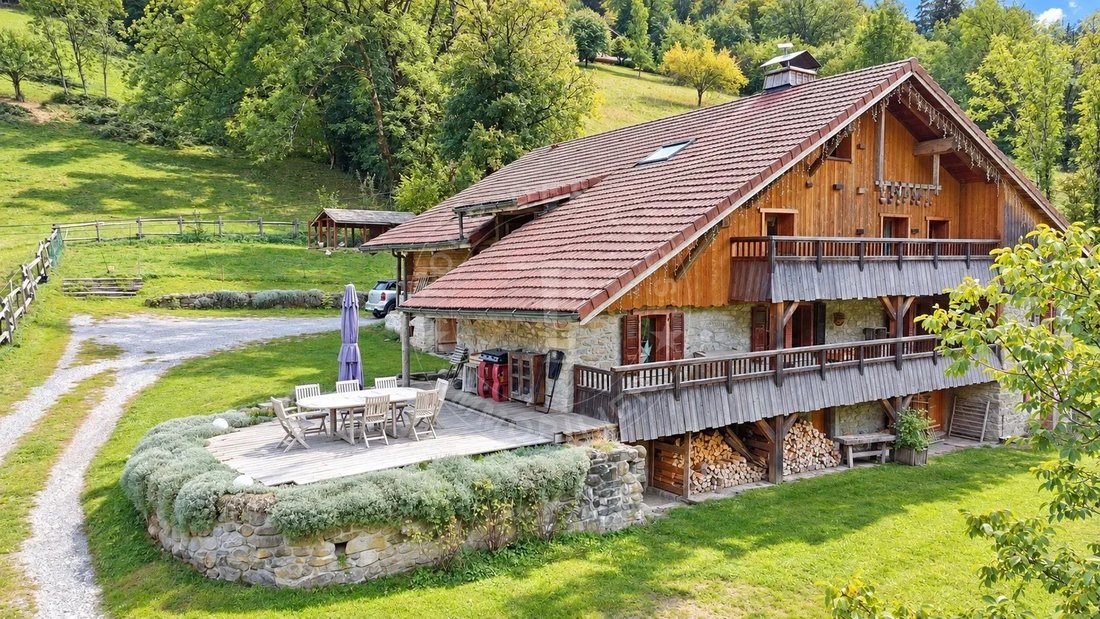 Farm Ranch in Nord, Thones, France 1 - 19032825