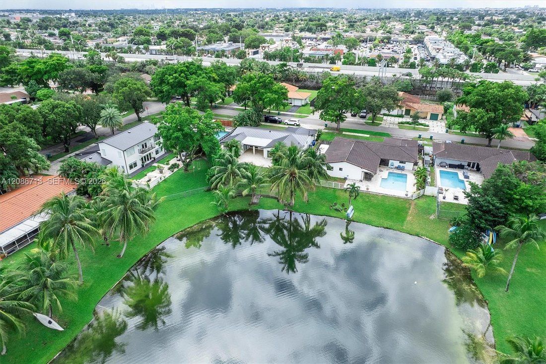 House in Miami Lakes, Florida, United States 5 - 19024973
