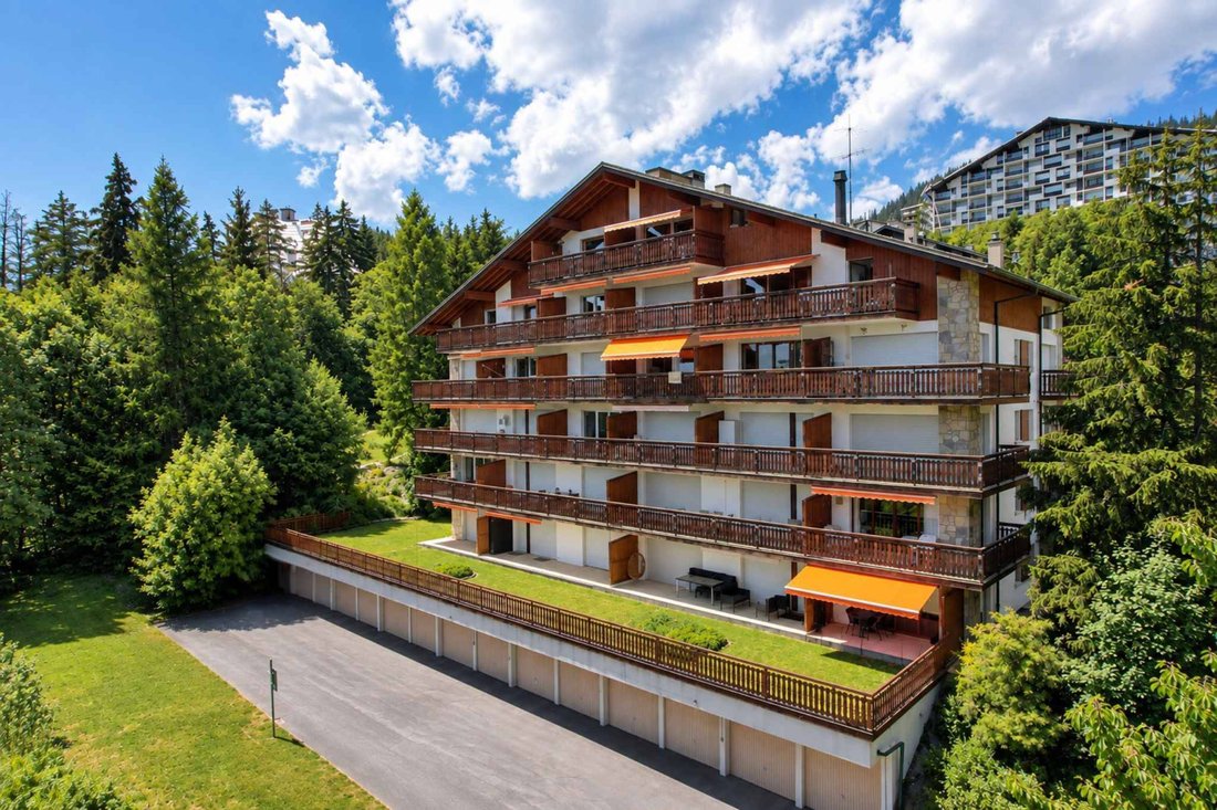 Apartment in Crans-Montana, Valais/Wallis, Switzerland 1 - 18489709