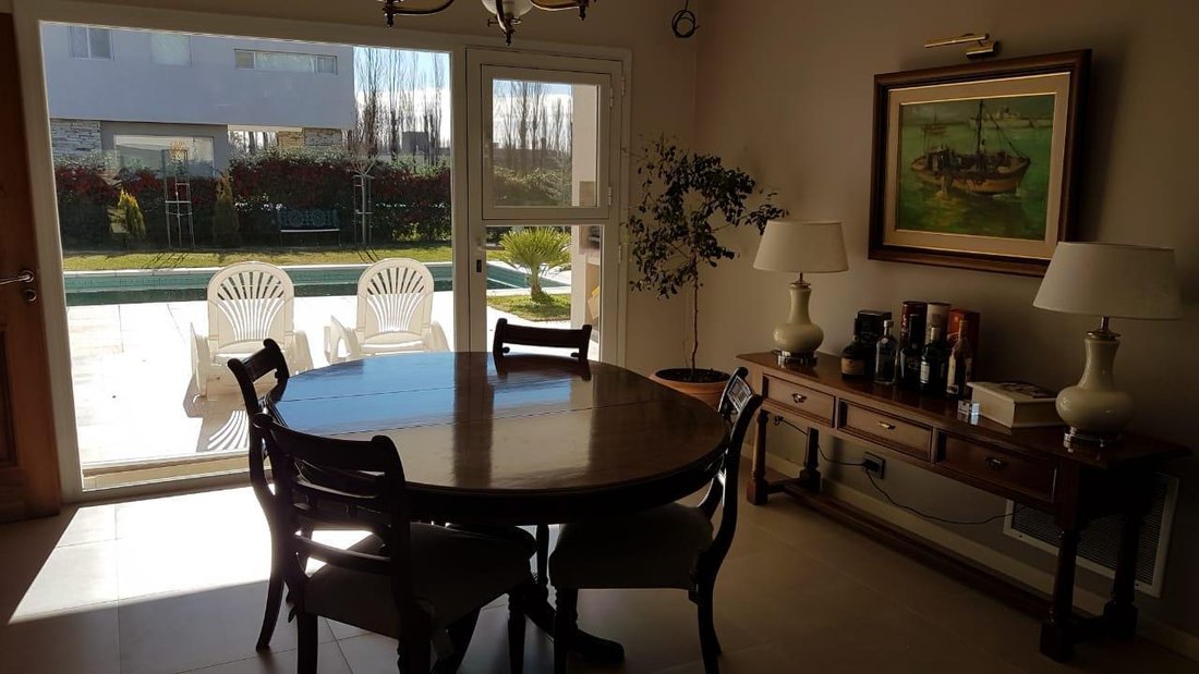 House in Neuquen, Neuquen, Argentina 4 - 19022570