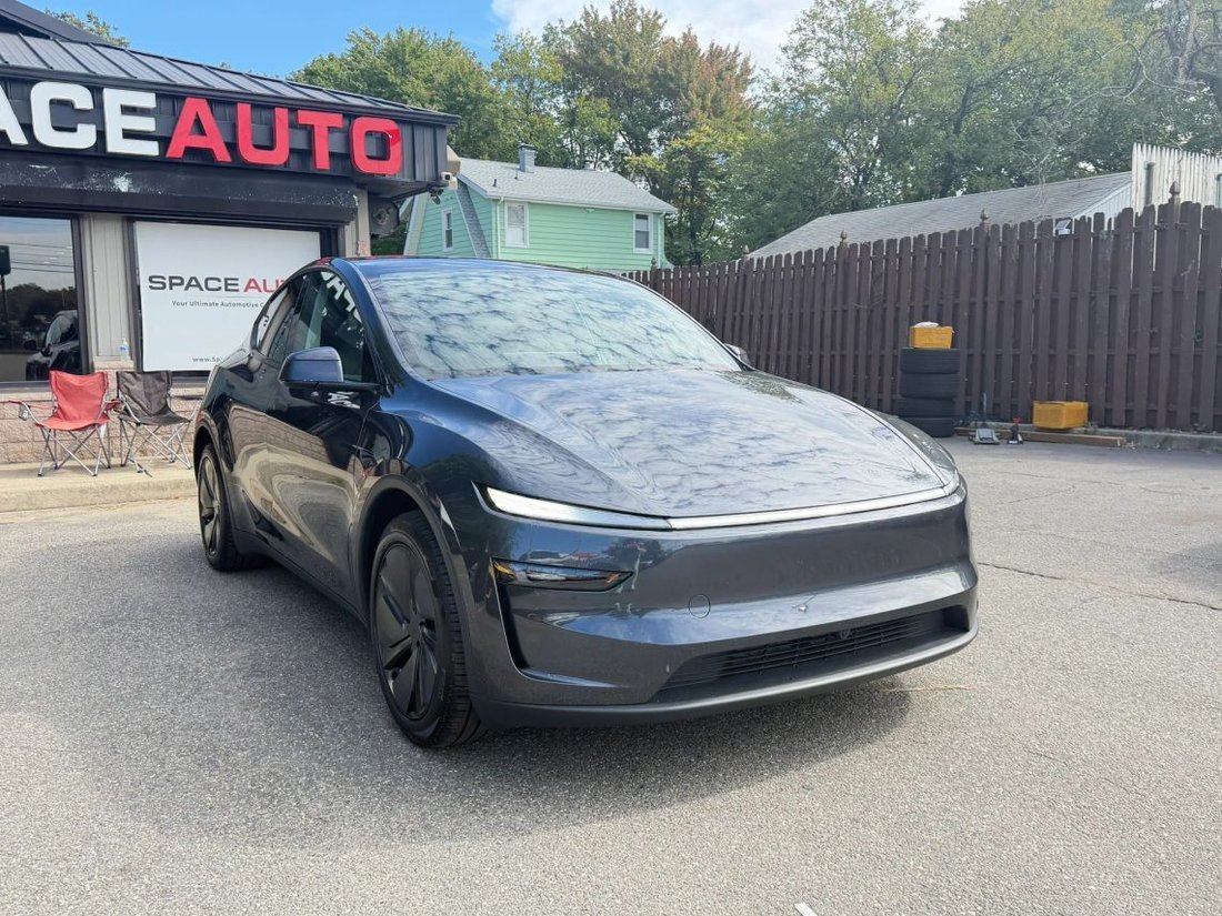 Suv in East Brunswick, NJ, United States 4 - 19025602