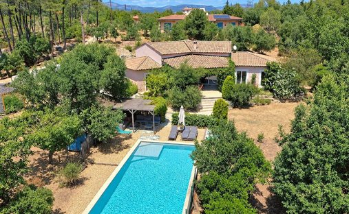 Villa à Saint-Paul-en-Forêt, Provence-Alpes-Côte d'Azur, France 1