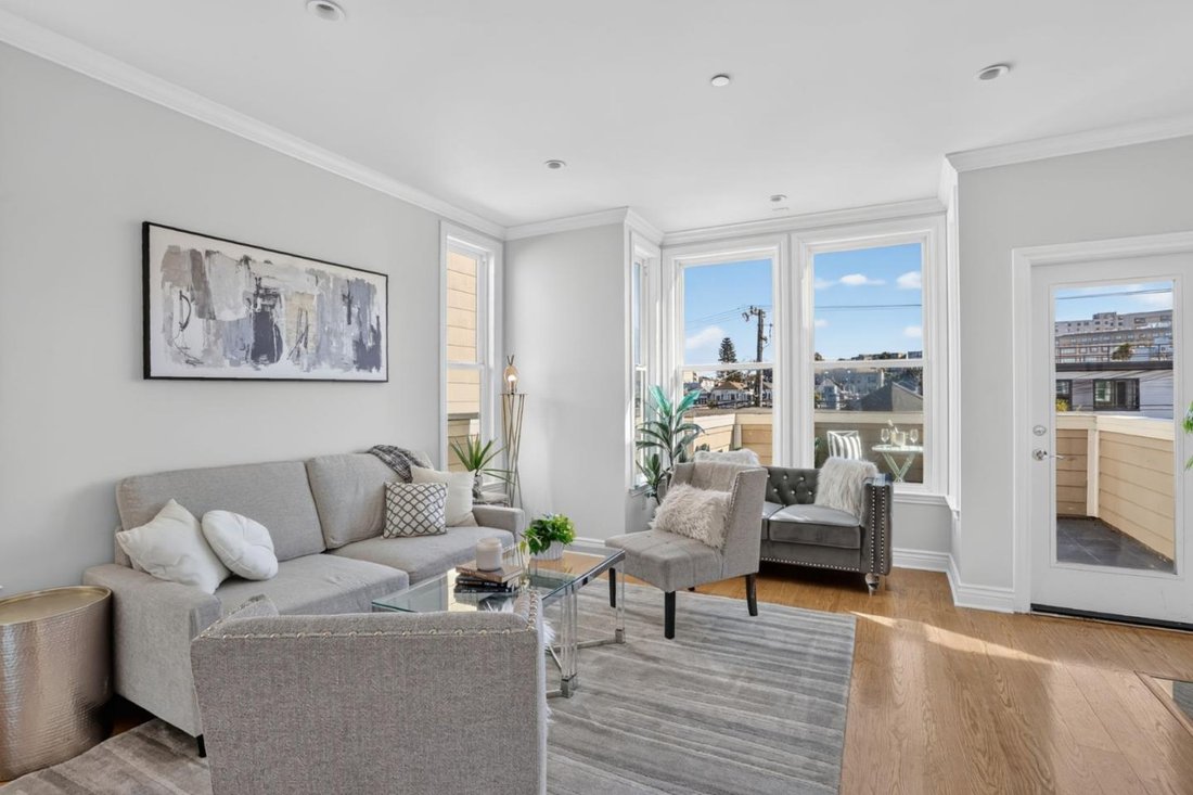 Condo in San Francisco, California, United States 3 - 19017677