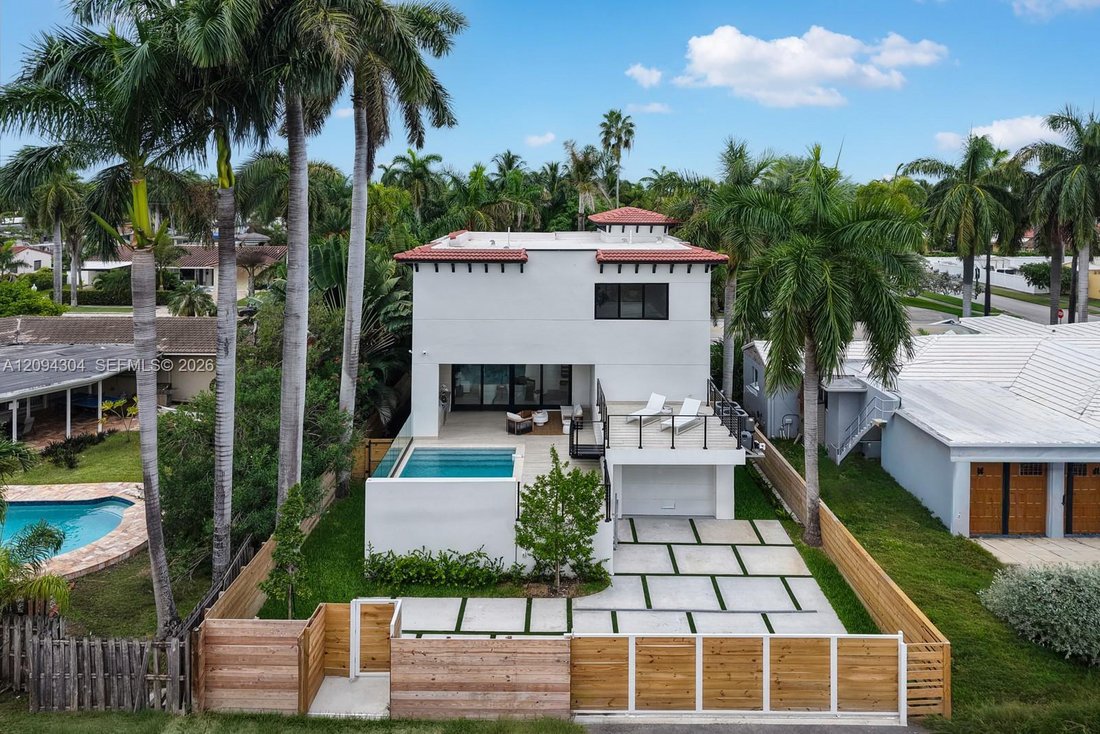 House in Hollywood, Florida, United States 3 - 19025069