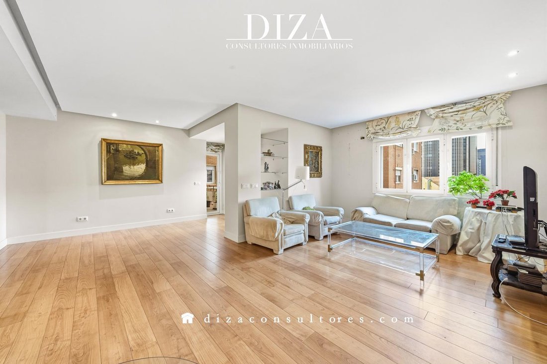Apartment in Tetuan, Madrid, Spain 1 - 19021240