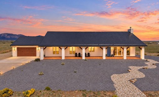 House in Edgewood, New Mexico, United States 1