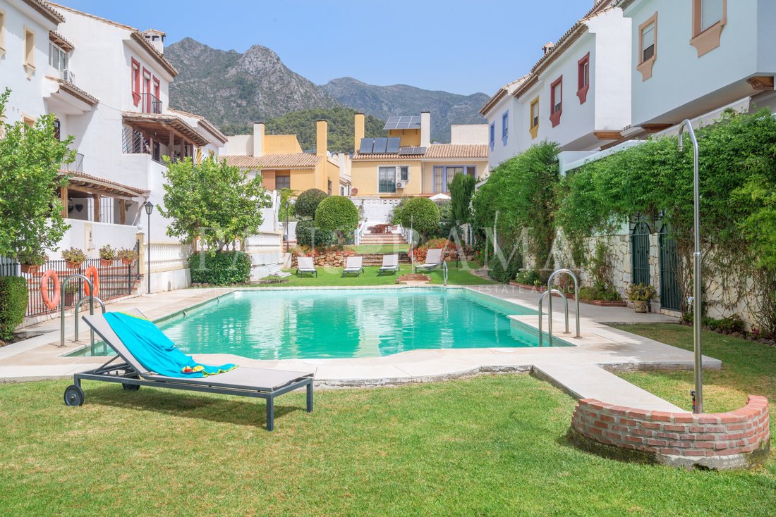 Townhouse in Marbella, Andalusia, Spain 1 - 19020787