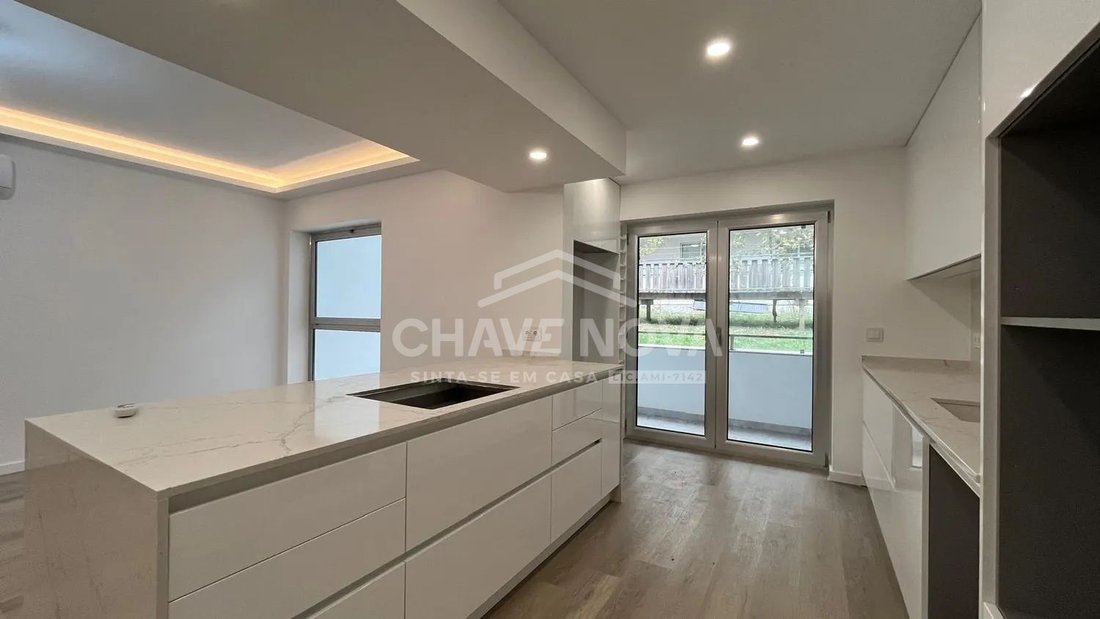 Appartamento a Oliveira do Douro, Oporto, Portogallo 4 - 19027153