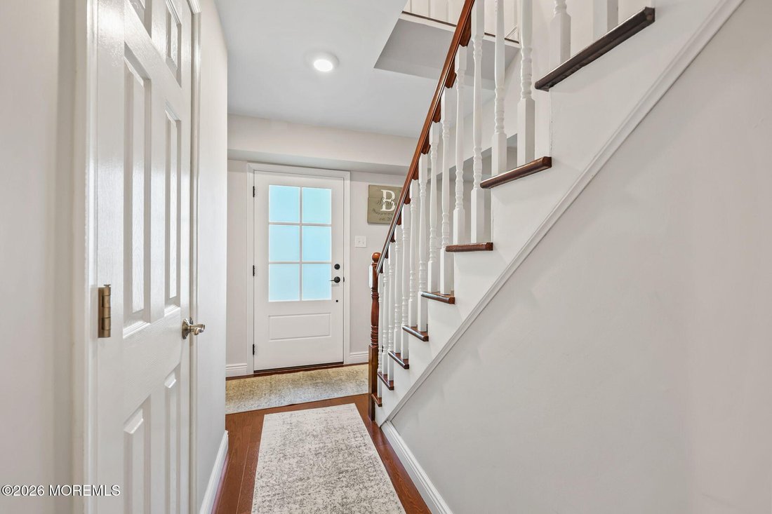 House in Manalapan Township, New Jersey, United States 5 - 19020388