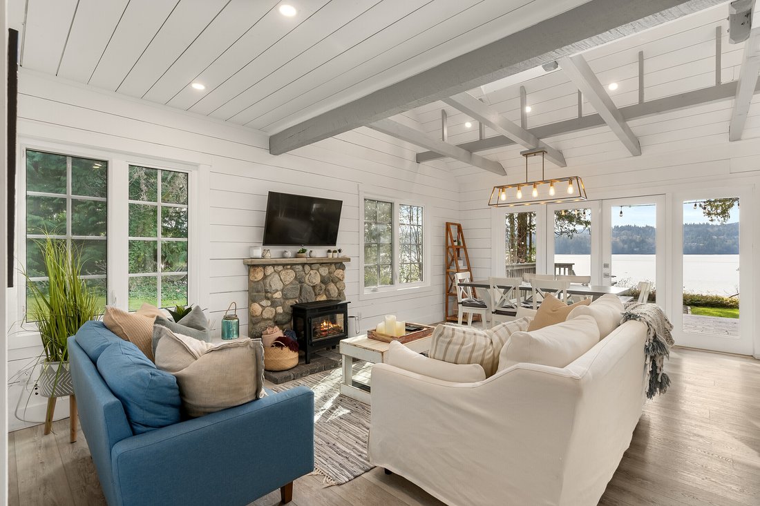 House in Sechelt, British Columbia, Canada 3 - 19022580