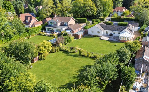 Bungalow in Alton, England 1