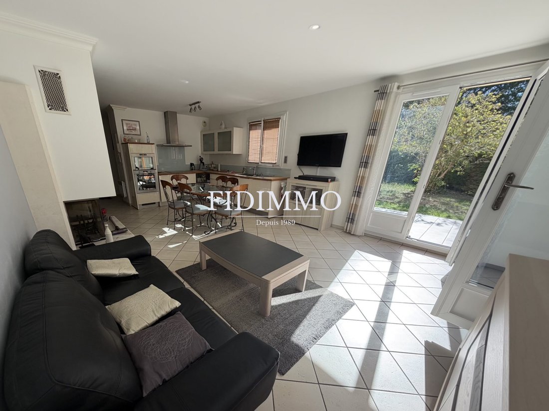 Apartment in Chennevieres-sur-Marne, Ile-de-France, France 3 - 19026746