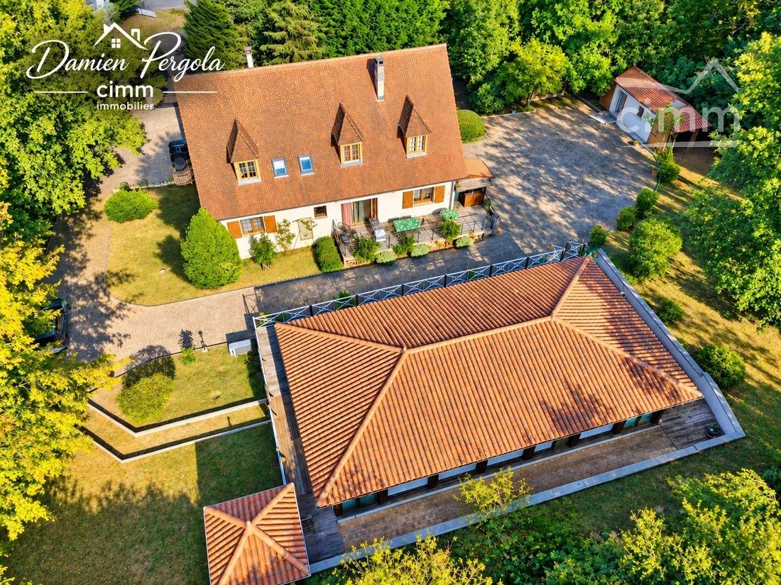 Maison à Terrasson-Lavilledieu, Nouvelle-Aquitaine, France 1 - 19031260
