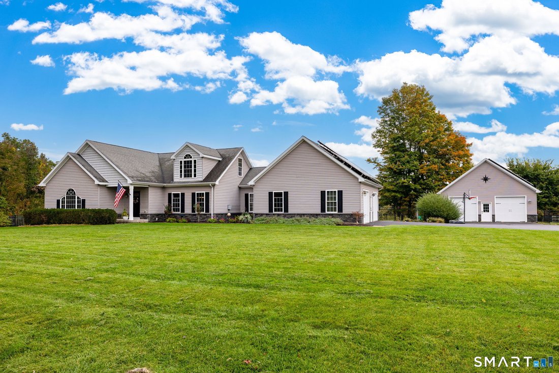 House in Colchester, Connecticut, United States 1 - 19027716