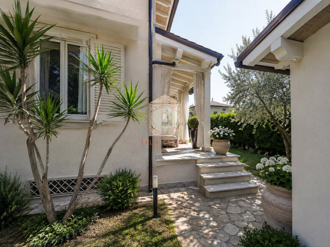 Villa in Pietrasanta, Tuscany, Italy 3 - 19020649