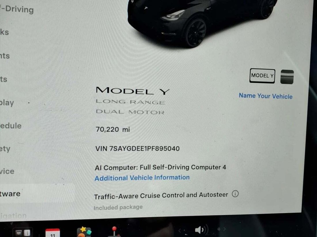Suv in Newport Beach, CA, United States 3 - 19032719