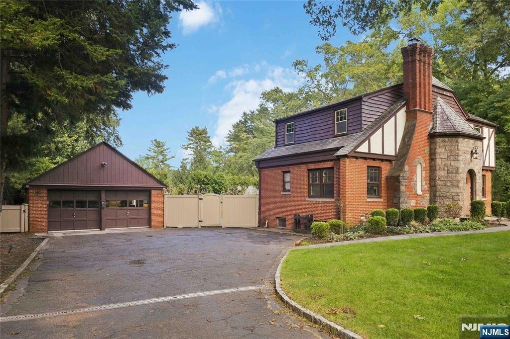 House in Closter, New Jersey, United States 2 - 19032522