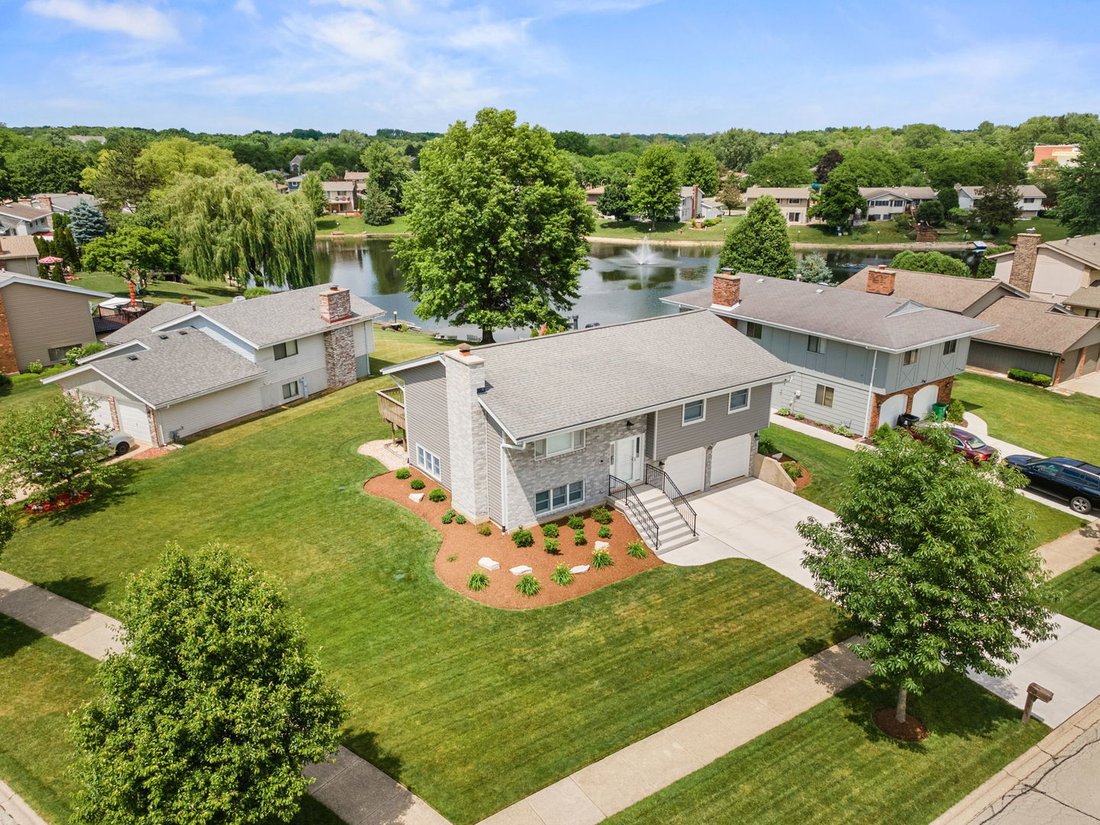 Casa a Bloomingdale, Illinois, Stati Uniti 1 - 19024082