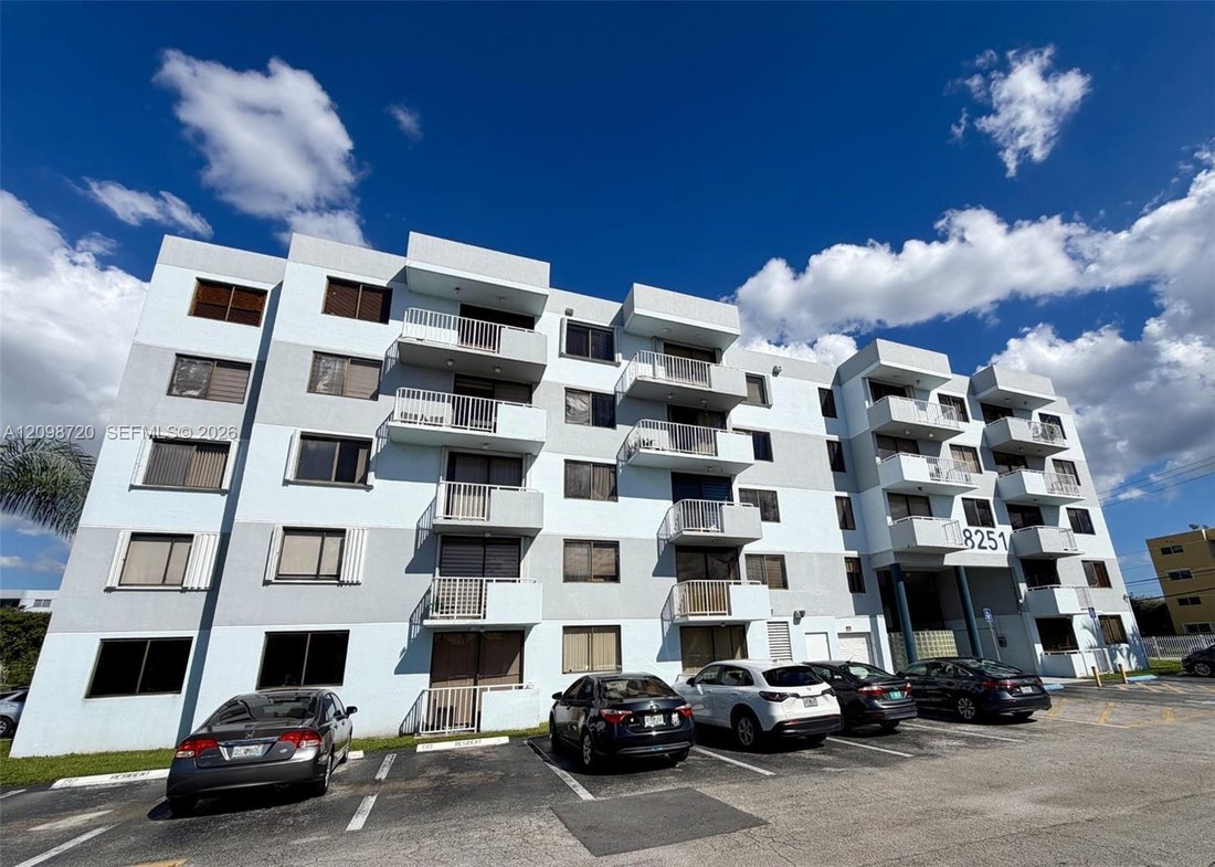 Condo in Miami, Florida, United States 1 - 19025298