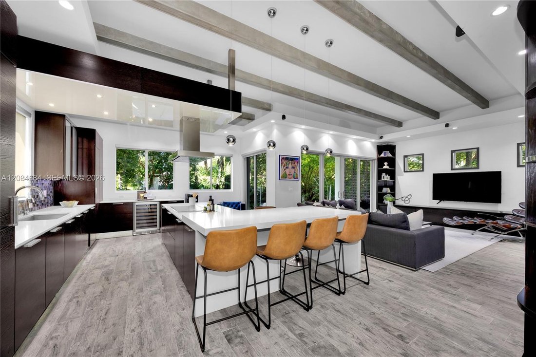 House in Miami, Florida, United States 2 - 19025032
