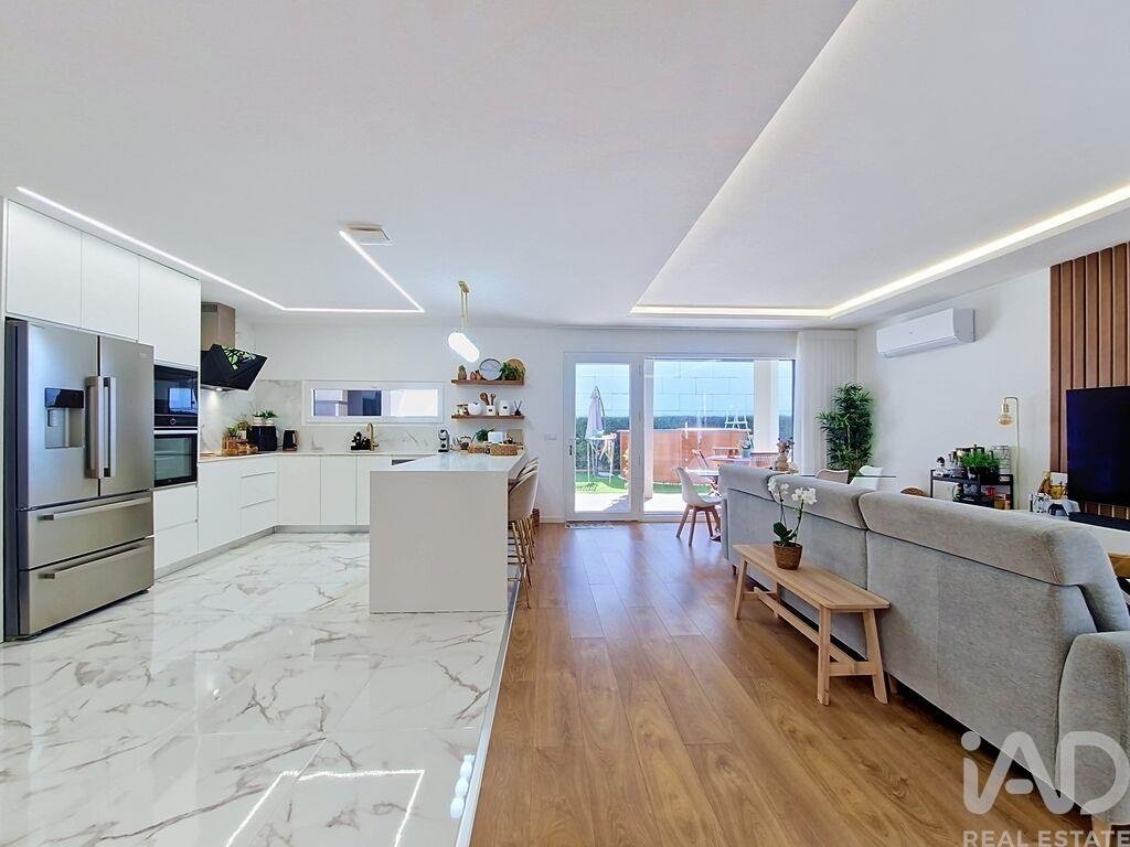 Townhouse in Malveira e Sao Miguel de Alcainca, Lisbon, Portugal 4 - 19028517