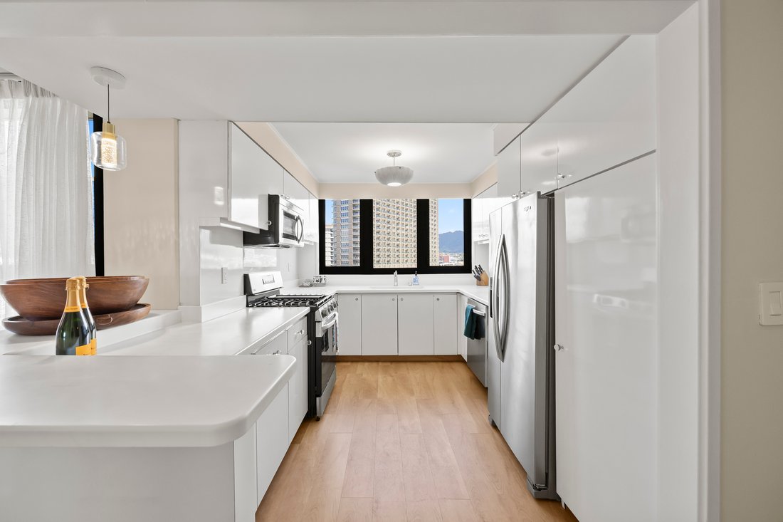 Condo in Honolulu, Hawaii, United States 5 - 19028159