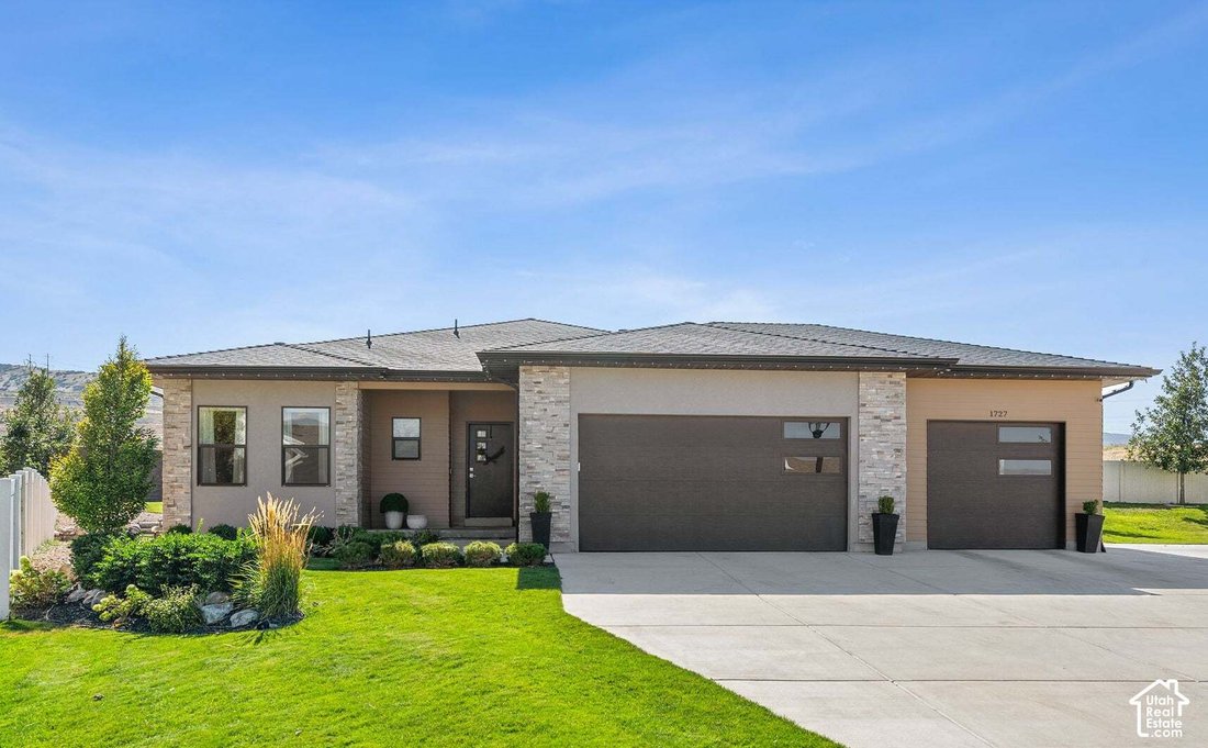 House in Riverton, Utah, United States 1 - 19031130