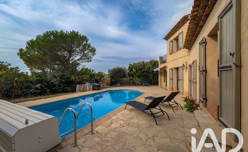 Maison à Saint-Vallier-de-Thiey, Provence-Alpes-Côte d'Azur, France 1