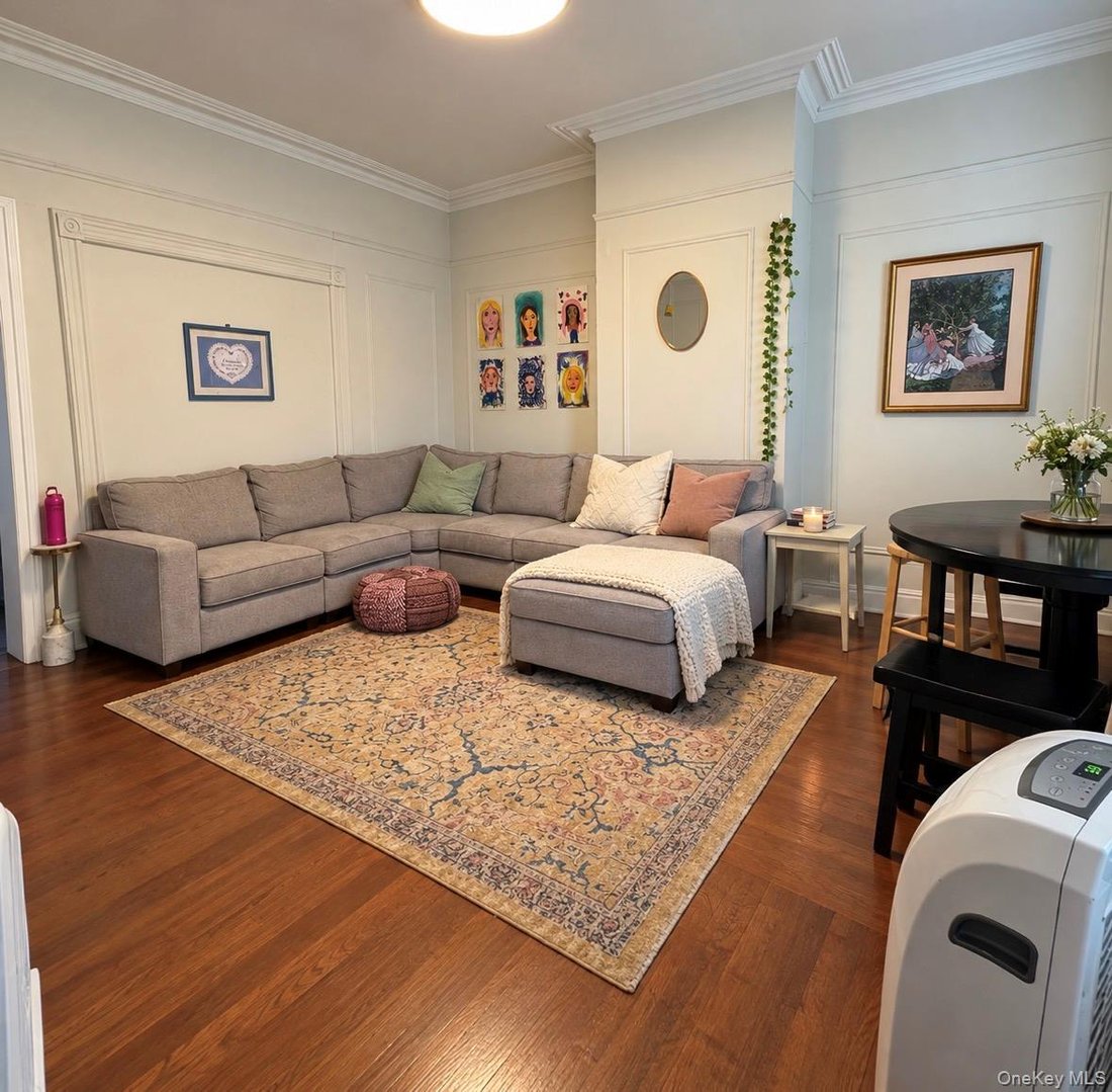 House in New York, New York, United States 4 - 19023485