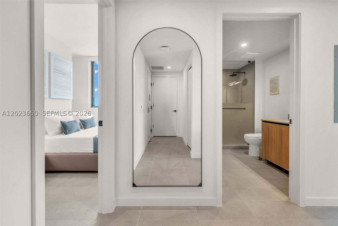 Condo in Miami, Florida, United States 3 - 18081130