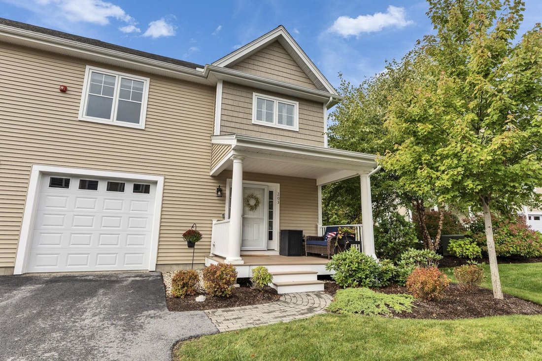 Condo in Manchester, New Hampshire, United States 2 - 19026574