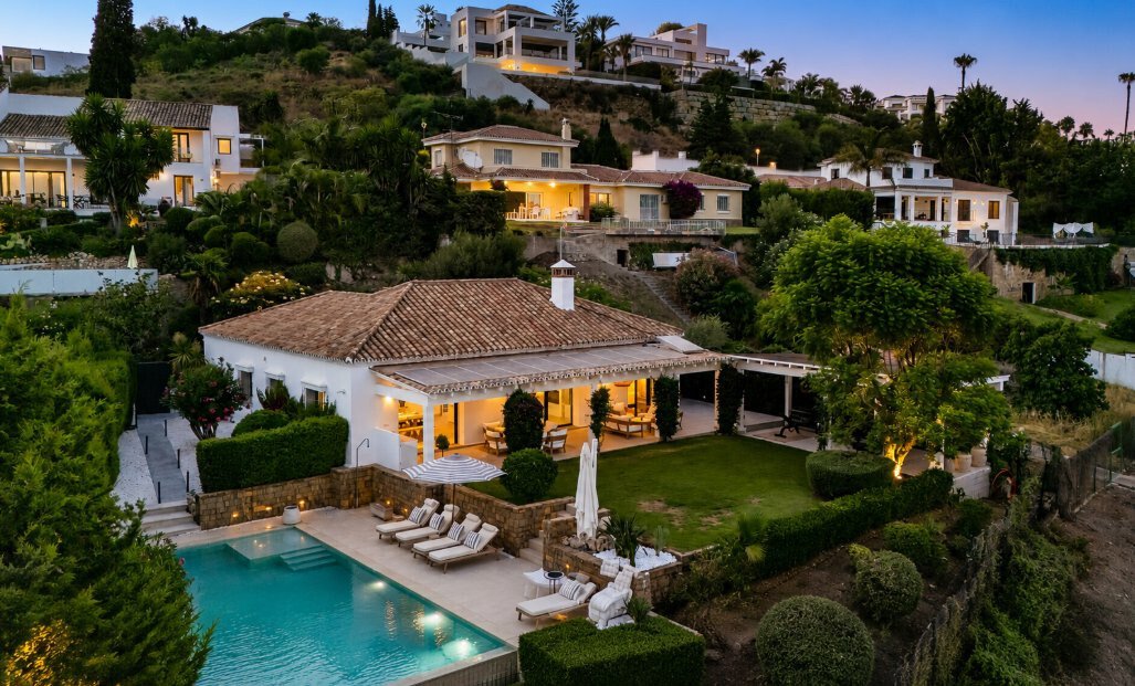 Villa in El Paraíso, Benahavís, Spanien 2 - 19027545