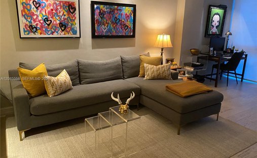 Condo in Miami Beach, Florida, United States 1